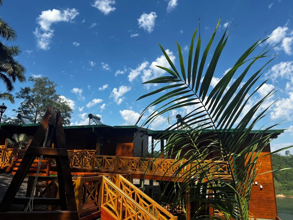 Costa del Sol Iguazú Suites for couples