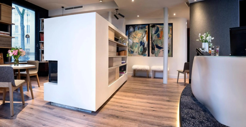 Hôtel Max by null