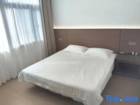 Superior Double room (full double bed)