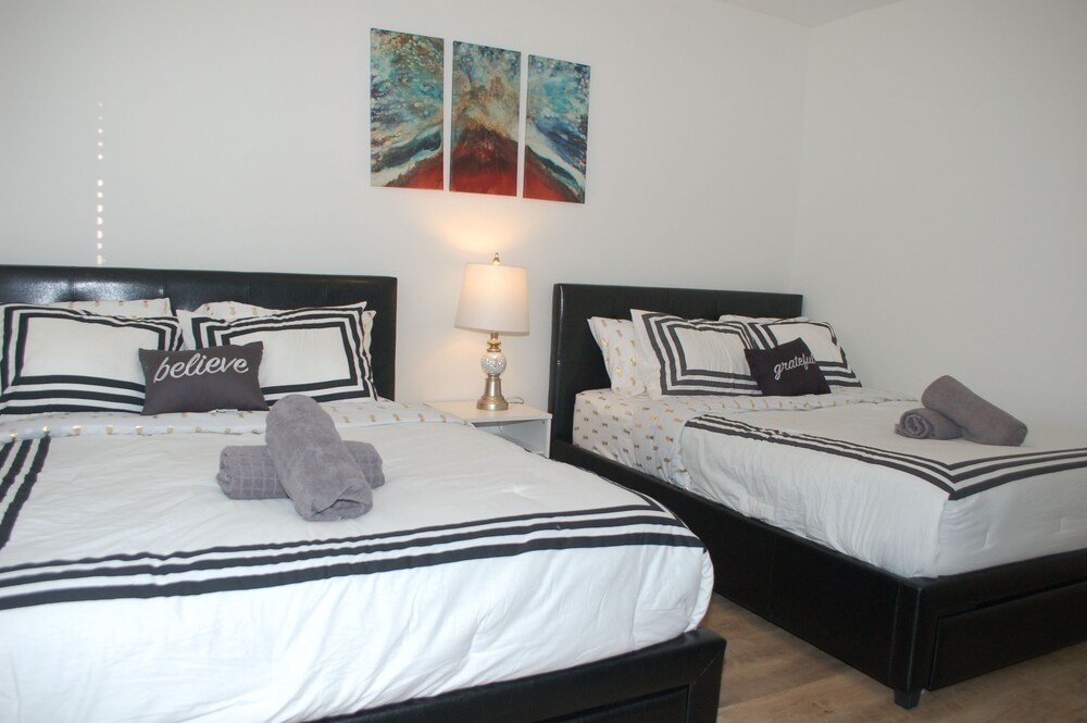 Downtown LA Comfortable Bedrooms