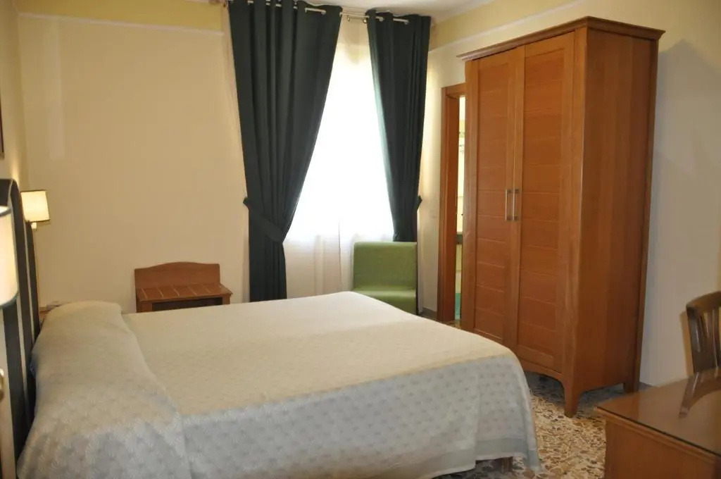 Hotel Tourist - Chambres