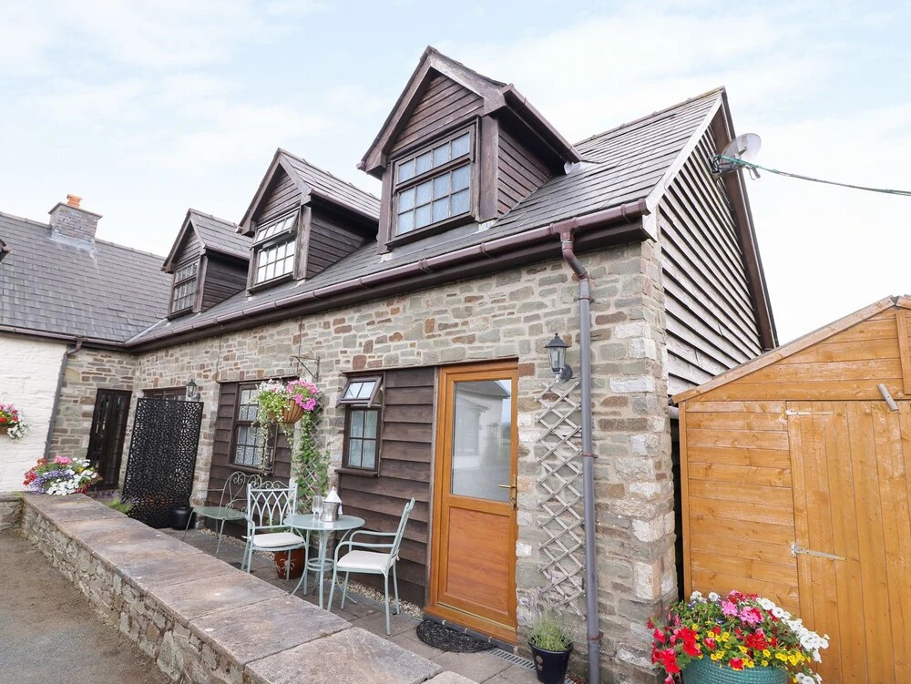 Lily Pond Cottage