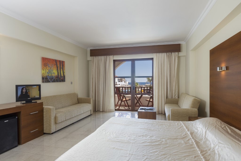 Costa Lindia Beach Hotel