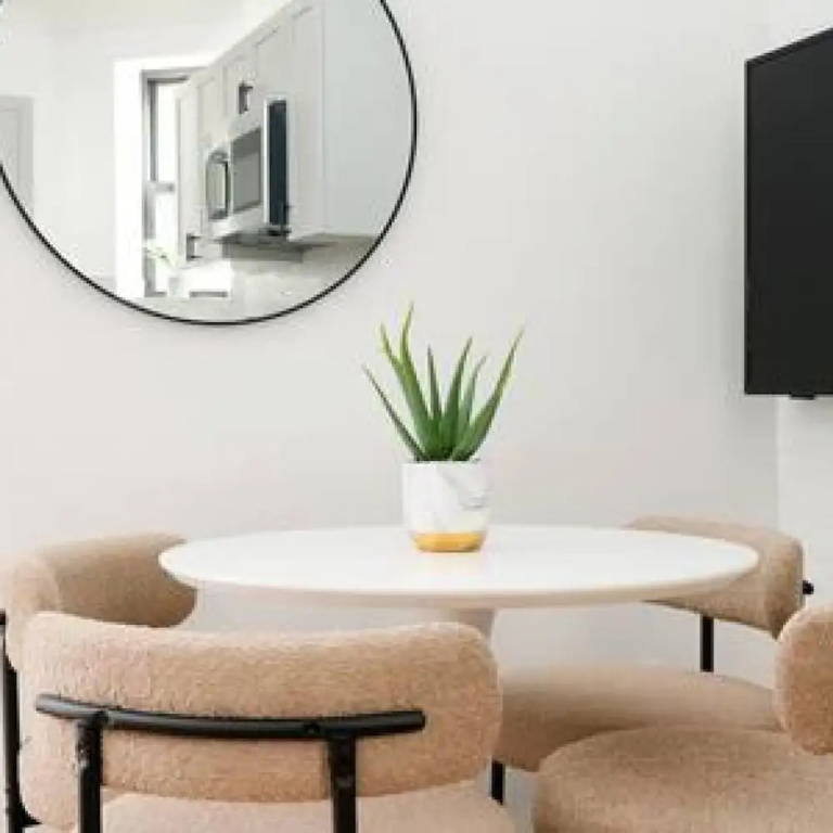 1290-6 Newly Renovated 2 Bedrooms in UES