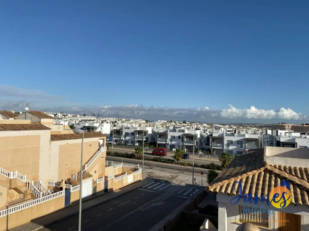 La Cinuelica R3 First Floor Southerly Apartment Comm Pool L334