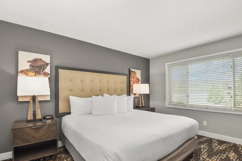 3 Bedrooms Standard room with balcony