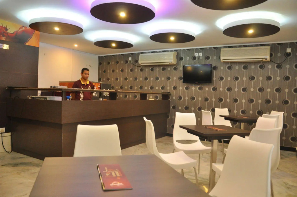 Hotel photo 12