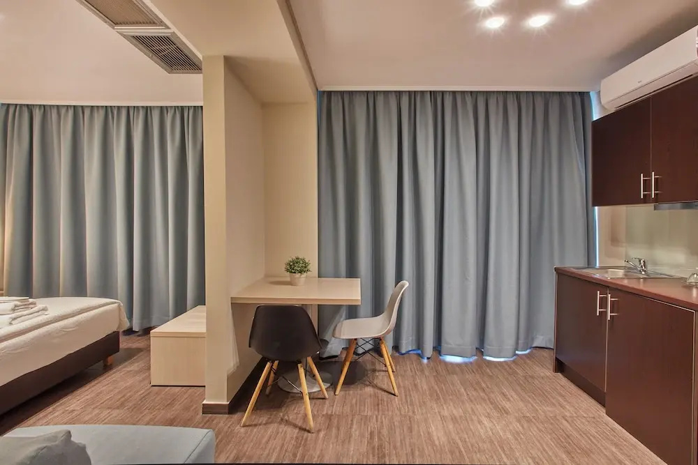 1 Bedroom Deluxe Double room (full double bed)
