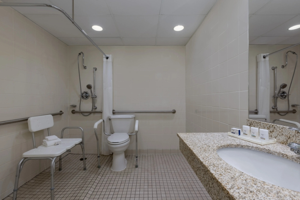 Holiday Inn Des Moines-Airport/Conf Center by IHG - Général