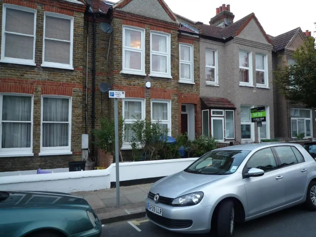 Boundary Road, 1 Bedroom & 2 Bedroom Flats