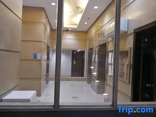Citispace 1BR Unit Ridgewood Towers Near BGC #RW18