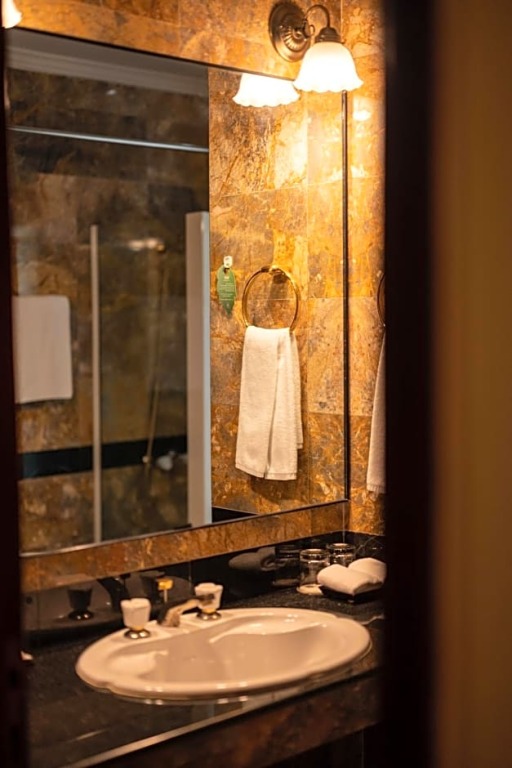 Grand Hotel Saigon