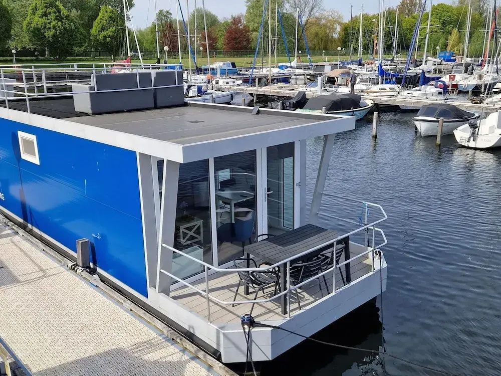 Water View Lodge in Naarden
