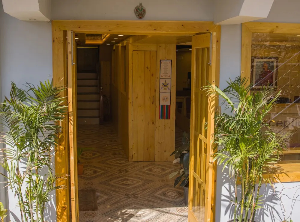 Ghar Bar Boutique Stay & Cafe