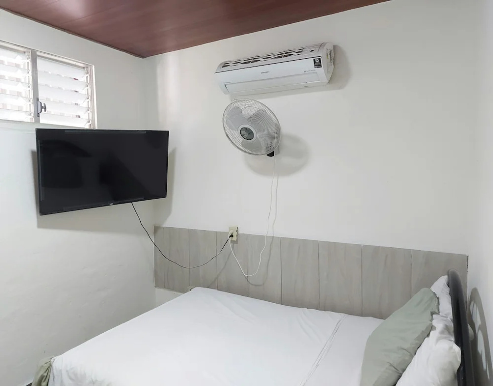 Economy room