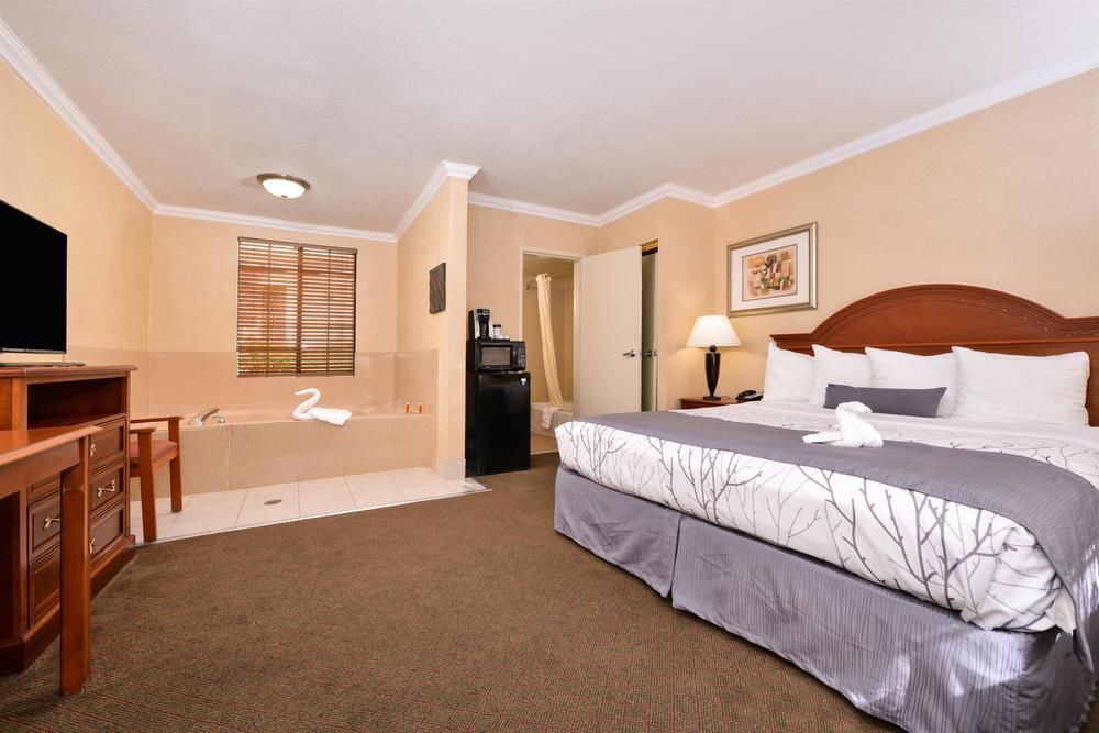 Best Western Hollywood Plaza Inn Hotel - Hollywood Walk of Fame LA by null
