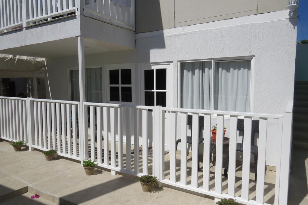 Balcony & Terrace