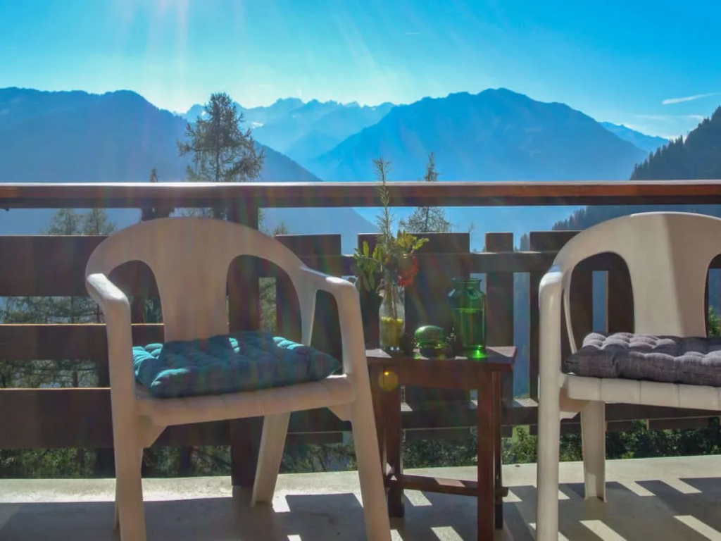 Balcony & Terrace