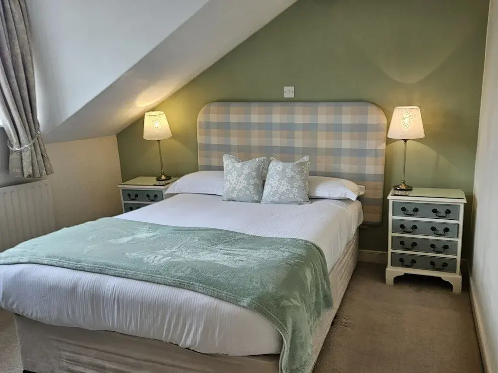 Standard Double room with garden view (full double bed)