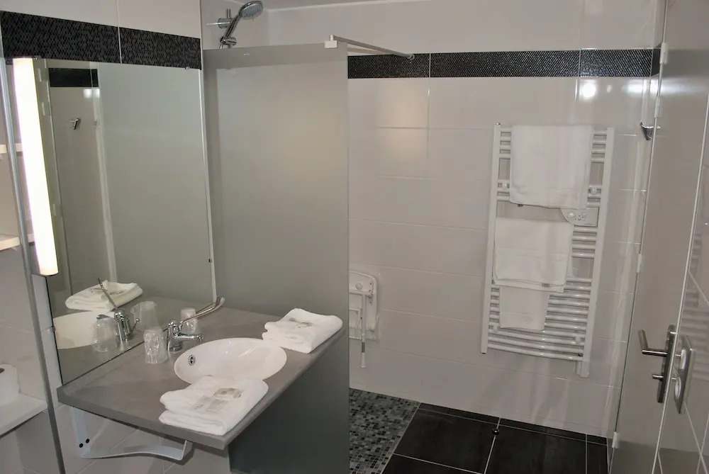 Hôtel Restaurant Relais des Champs - фото 7