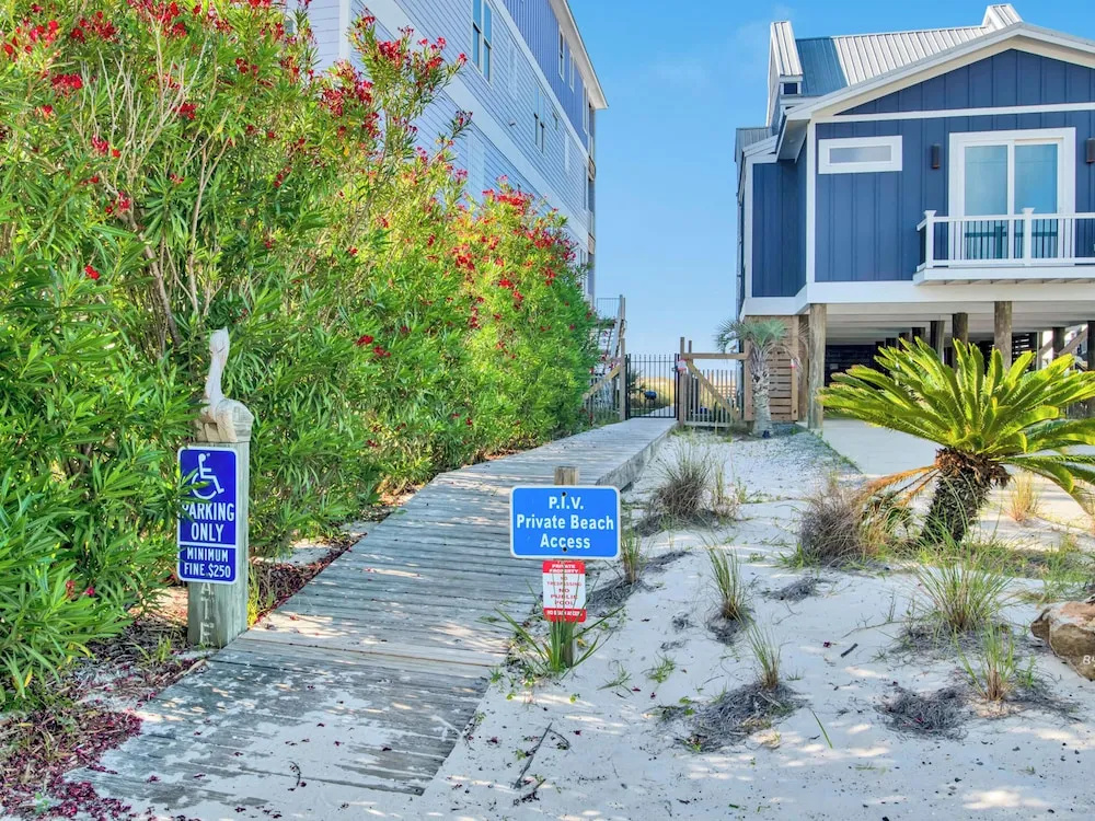 Salty Dog by Southern Vacation Rentals