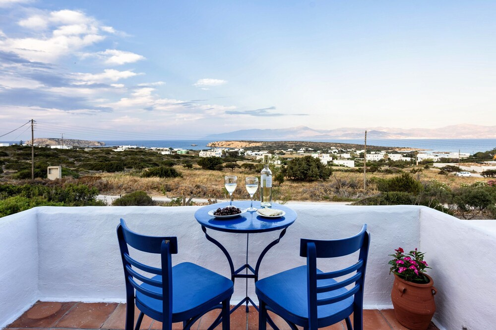 Traditional Villa 5 Mins on Foot From the Beach
