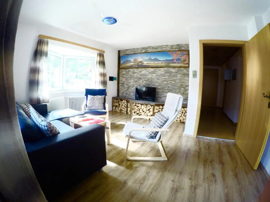 2 Bedrooms Apartment
