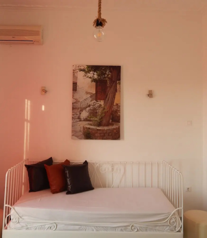 Standard Triple room with balcony