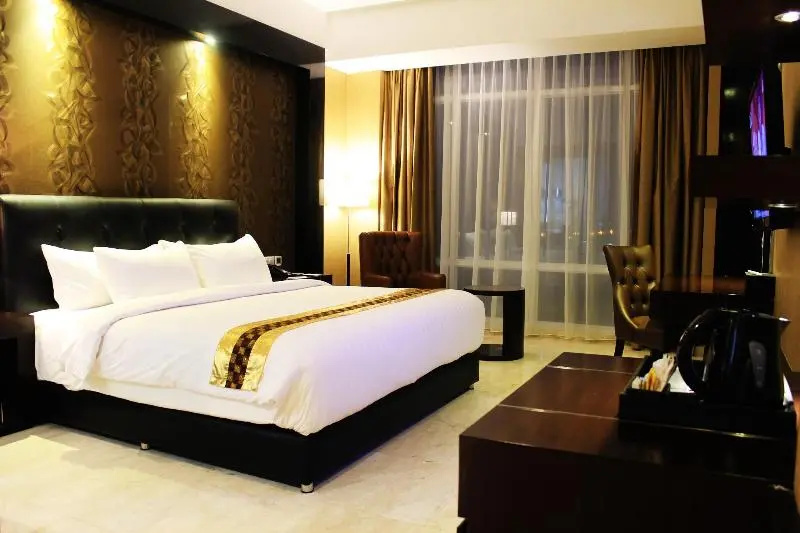 Grand Mercure Solo Baru - Chambres