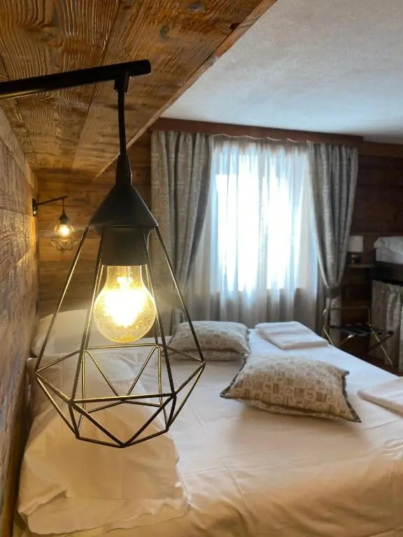 Standard Triple room with mountain view
