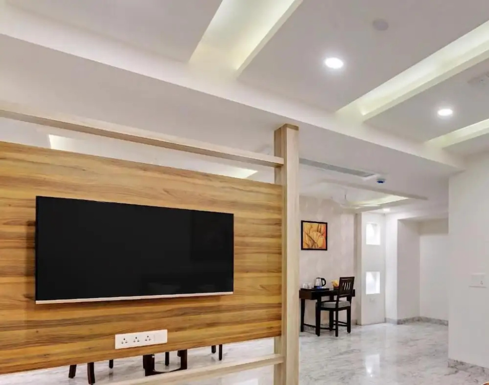 Luxury Suite