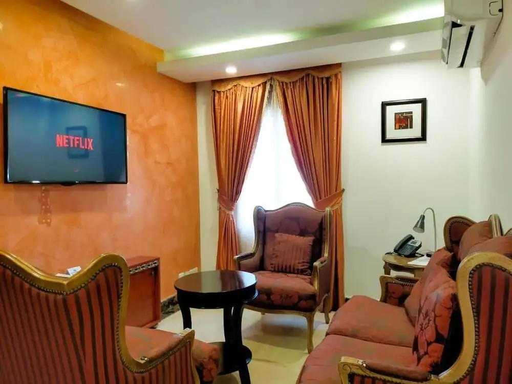 Hotel photo 12