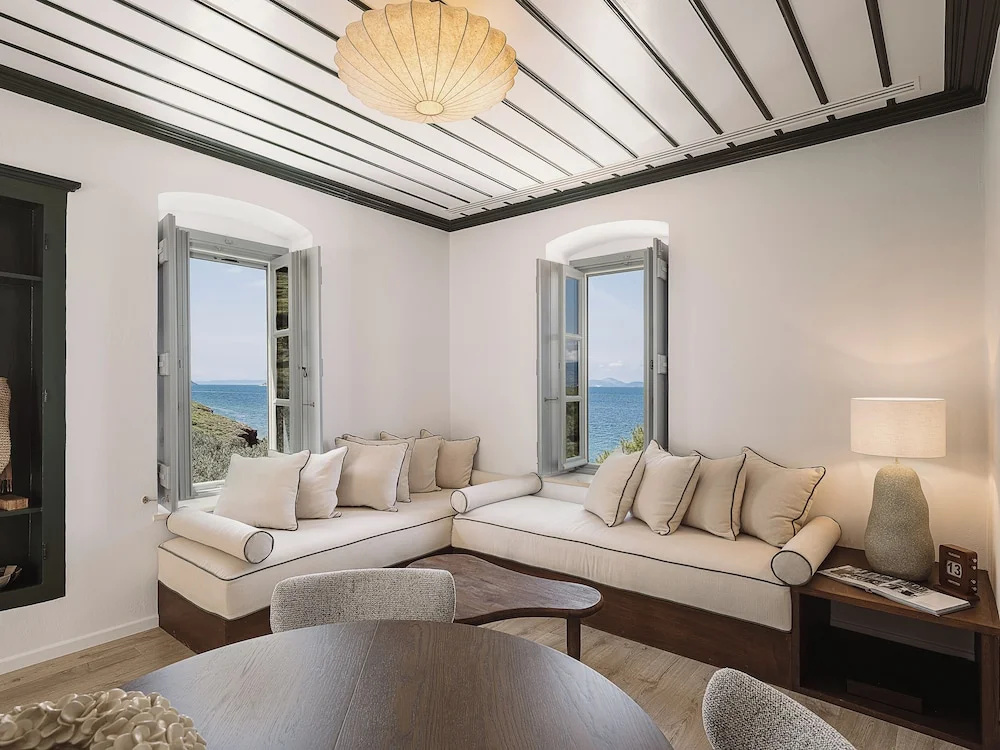Suite with balcony and with sea view