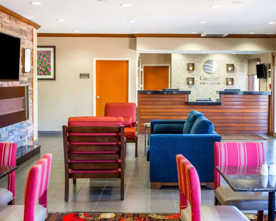 Comfort Inn & Suites Coralville - Iowa City near Iowa River Landing: фото 2