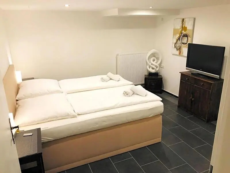 Hotel Krone — 2