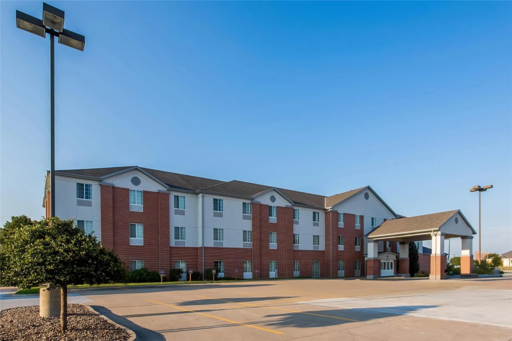 Spark by Hilton Grand Island