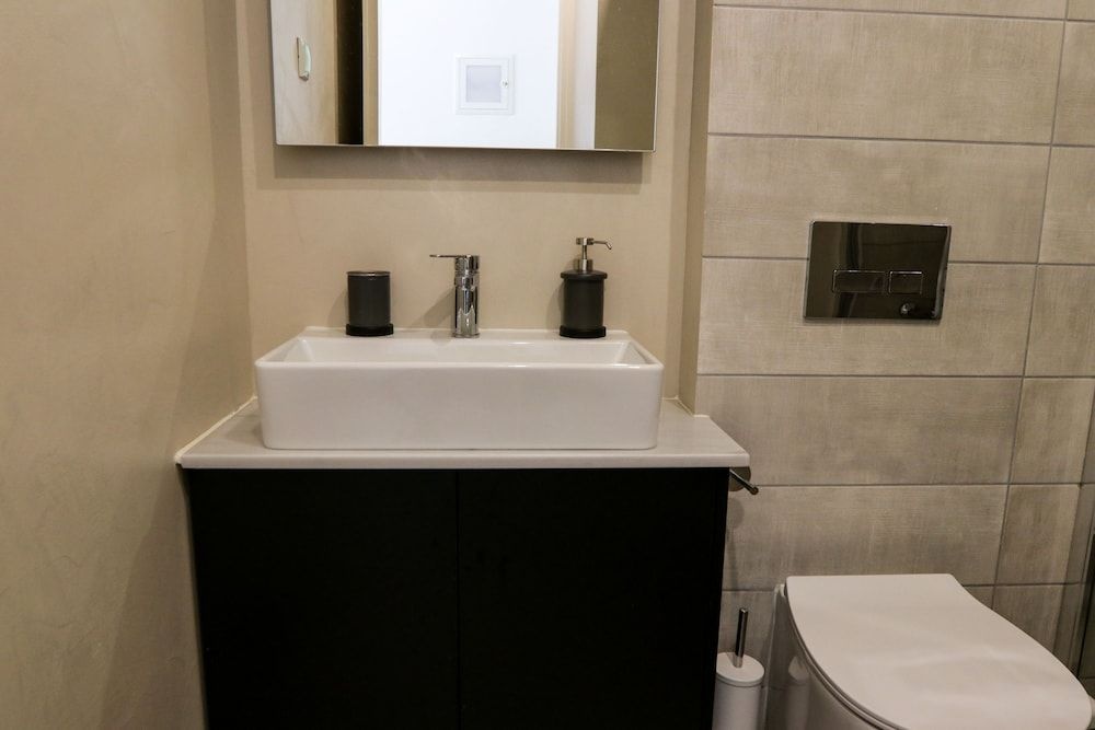 Отель V36 Suites в Афины