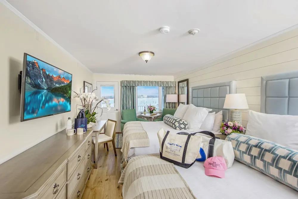 Grand Quadruple room with garden view