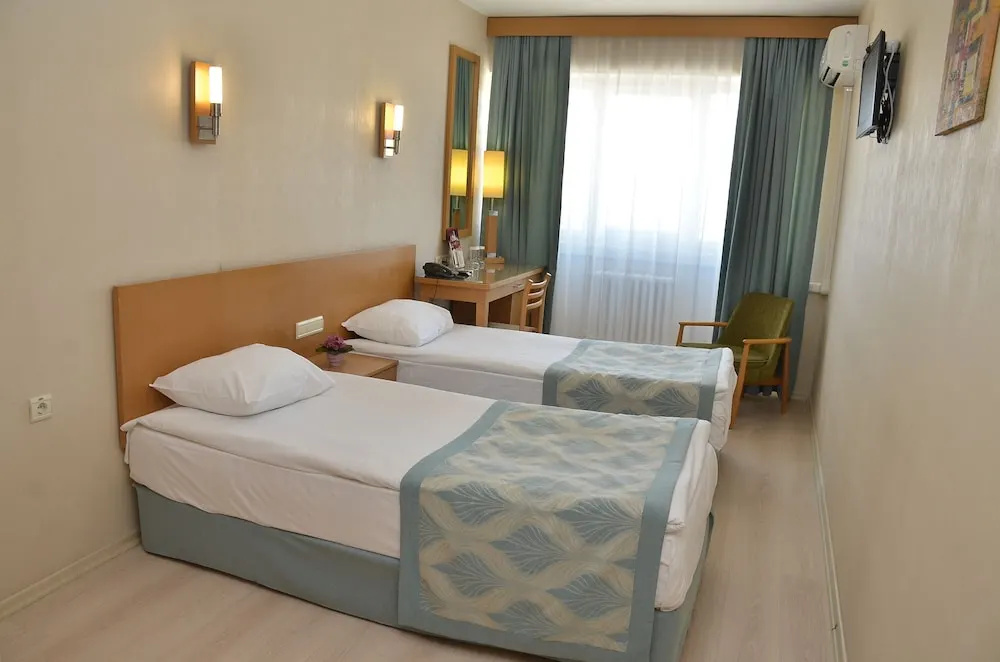 Gimat Otel — 1