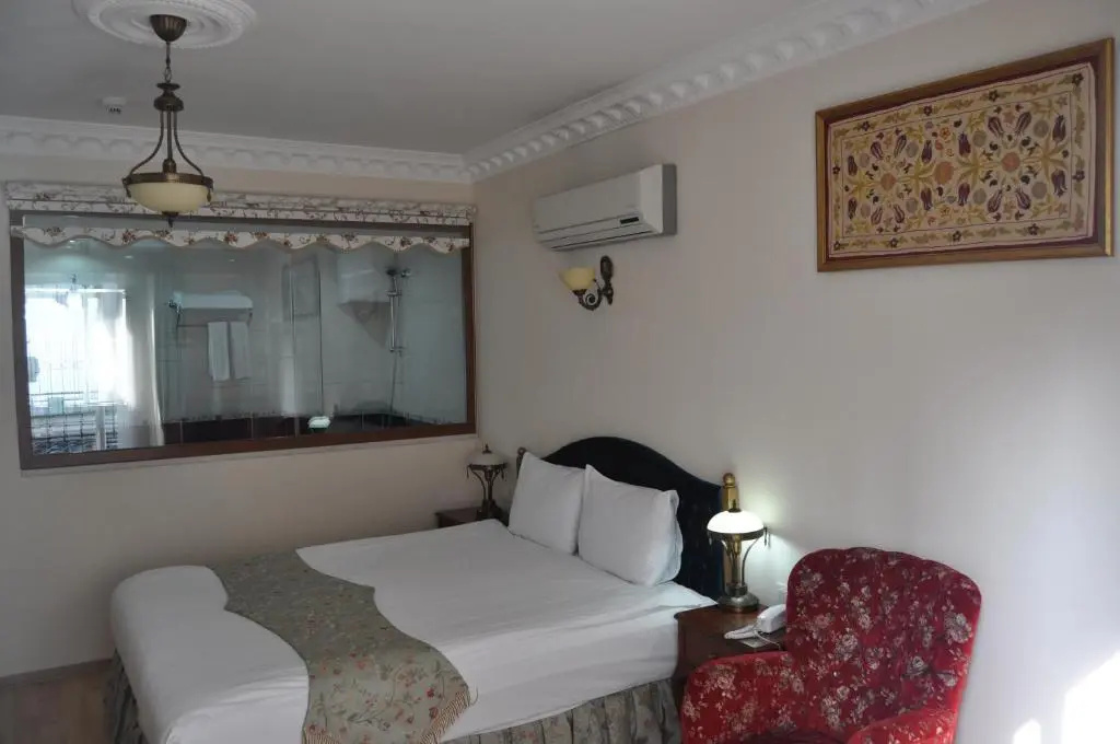 Superior Double room (full double bed)