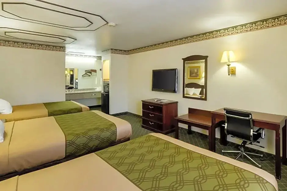 Standard Sextuple room