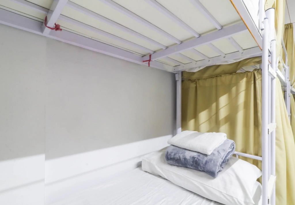 Bed in Dorm (male dorm)