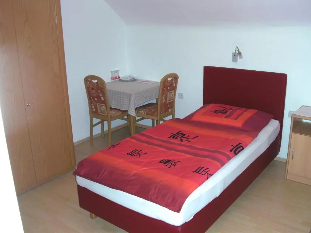 Pension Friederike Eder - Chambres