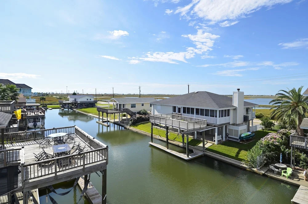 Beach & Waterfront