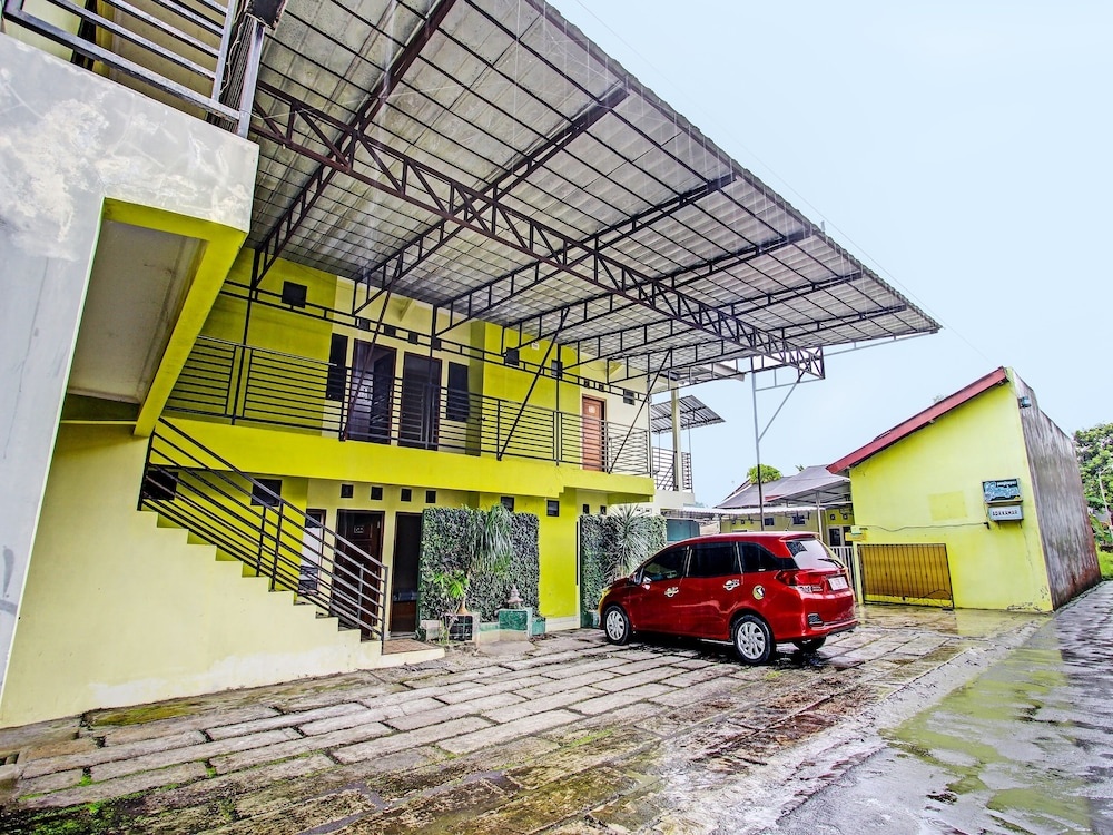 OYO 92198 Kalegan 2 Guesthouse in Sleman