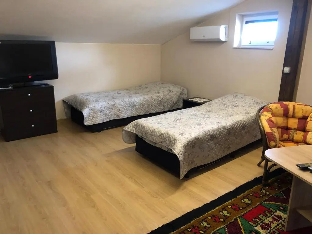 Economy Quadruple room
