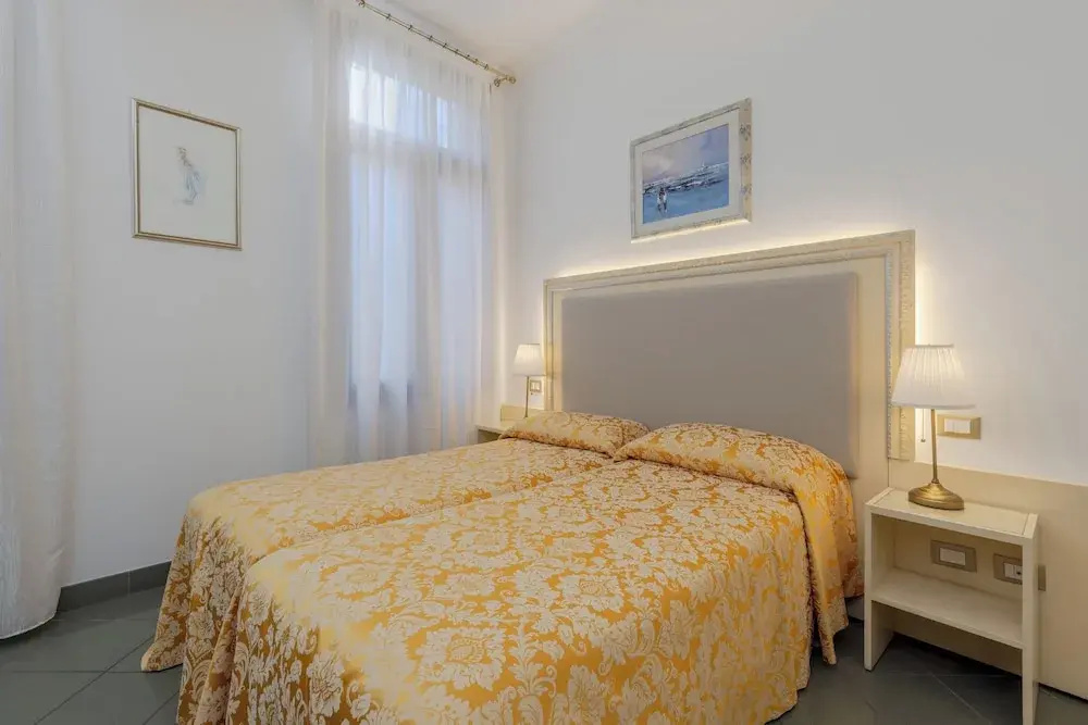 Economy Double room (twin beds)