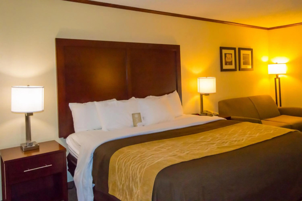 Ardmore Inn & Suites - фото 5