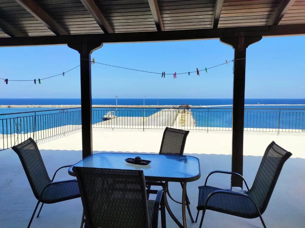 Apartment with sea view