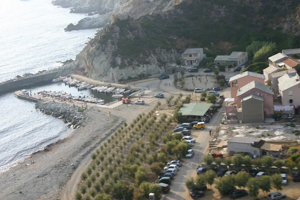 Beach & Waterfront